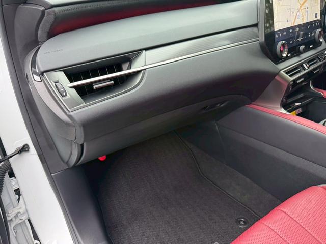 RX 500h Fスポーツパフォーマンス /ワンオーナー/パノラマルーフ/デジタルインナーミラー/全周囲カメラ/アドバンストドライブ/BSM/衝突軽減/レーダークルーズ/コーナーセンサー/パワーバックドア/シートヒータ・エアコン/ETC(77枚目)