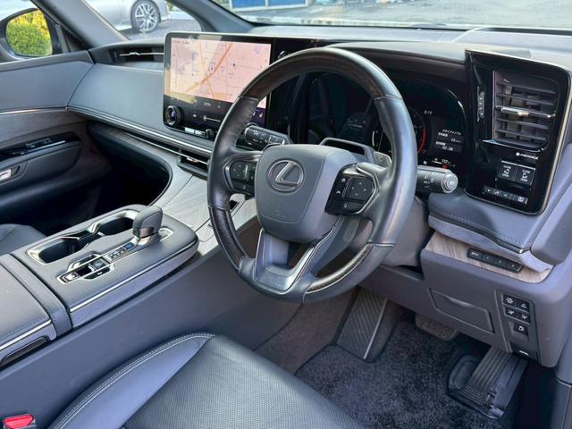 LM 500h エグゼクティブ アドバンスドドライブ/48インチリアモニター/マークレビンソン/衝突軽減/全周囲カメラ/レーダークルーズ/サンルーフ/コーナーセンサー/BSM/ハンドルヒーター/シートヒーター・エアコン//ETC(39枚目)