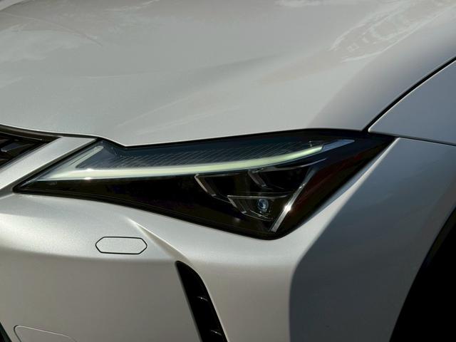 UX 250h VerL 衝突軽減/全周囲カメラ/レーダークルーズコントロール/コーナーセンサー/BSM/ハンドルヒーター/シートヒーター・エアコン/パワーシート/シートメモリ/ETC/Bluetooth/バックカメラ(5枚目)