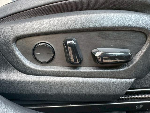 UX 250h VerL 衝突軽減/全周囲カメラ/レーダークルーズコントロール/コーナーセンサー/BSM/ハンドルヒーター/シートヒーター・エアコン/パワーシート/シートメモリ/ETC/Bluetooth/バックカメラ(39枚目)