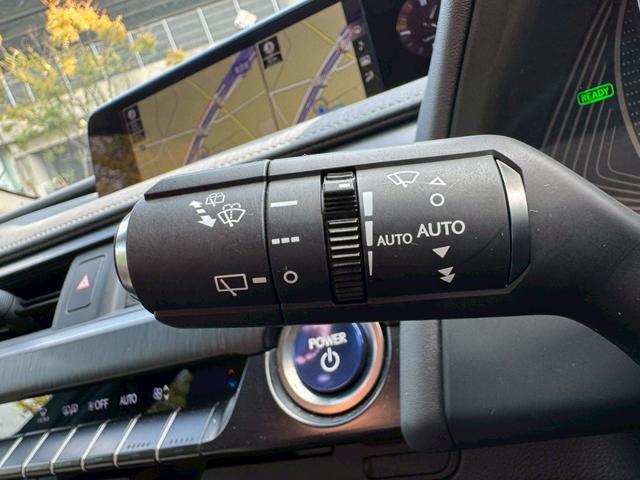 UX 250h VerL 衝突軽減/全周囲カメラ/レーダークルーズコントロール/コーナーセンサー/BSM/ハンドルヒーター/シートヒーター・エアコン/パワーシート/シートメモリ/ETC/Bluetooth/バックカメラ(43枚目)