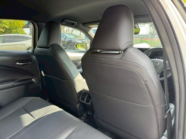 UX 250h VerL 衝突軽減/全周囲カメラ/レーダークルーズコントロール/コーナーセンサー/BSM/ハンドルヒーター/シートヒーター・エアコン/パワーシート/シートメモリ/ETC/Bluetooth/バックカメラ(64枚目)