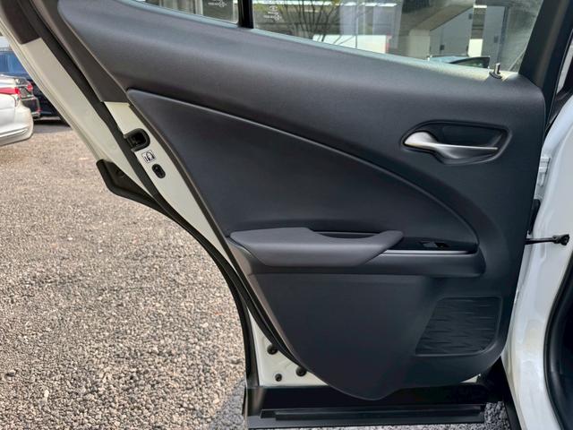 UX 250h VerL 衝突軽減/全周囲カメラ/レーダークルーズコントロール/コーナーセンサー/BSM/ハンドルヒーター/シートヒーター・エアコン/パワーシート/シートメモリ/ETC/Bluetooth/バックカメラ(72枚目)