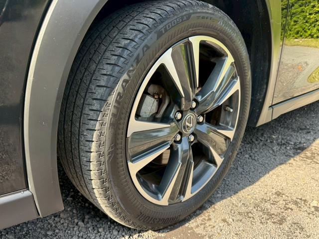 UX 250h VerL 衝突軽減/全周囲カメラ/レーダークルーズコントロール/コーナーセンサー/HUD/BSM/ハンドルヒーター/シートヒーター・エアコン/パワーシート/シートメモリ/ETC/Bluetooth/バックカメラ(8枚目)