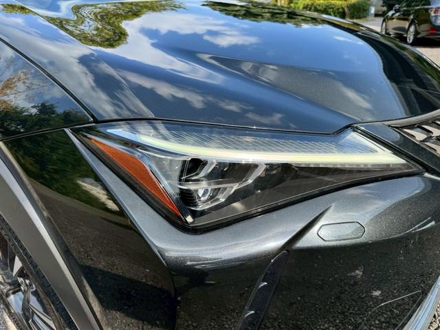 UX 250h VerL 衝突軽減/全周囲カメラ/レーダークルーズコントロール/コーナーセンサー/HUD/BSM/ハンドルヒーター/シートヒーター・エアコン/パワーシート/シートメモリ/ETC/Bluetooth/バックカメラ(13枚目)