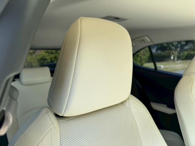 UX 250h VerL 衝突軽減/全周囲カメラ/レーダークルーズコントロール/コーナーセンサー/HUD/BSM/ハンドルヒーター/シートヒーター・エアコン/パワーシート/シートメモリ/ETC/Bluetooth/バックカメラ(41枚目)