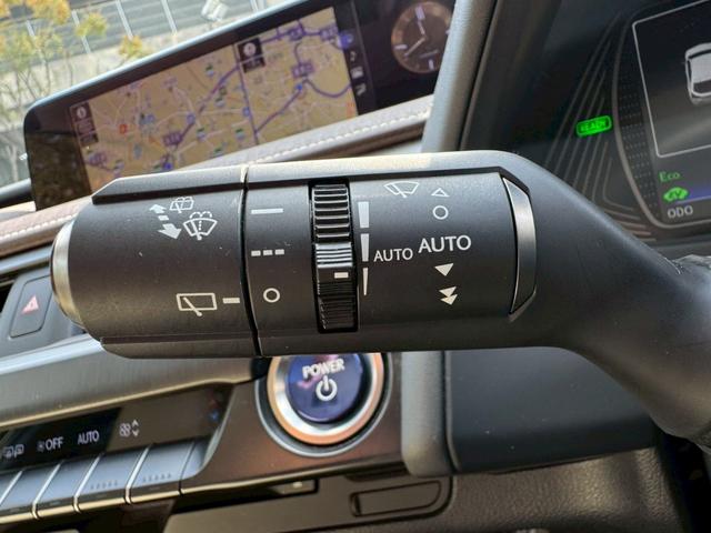 UX 250h VerL 衝突軽減/全周囲カメラ/レーダークルーズコントロール/コーナーセンサー/HUD/BSM/ハンドルヒーター/シートヒーター・エアコン/パワーシート/シートメモリ/ETC/Bluetooth/バックカメラ(47枚目)