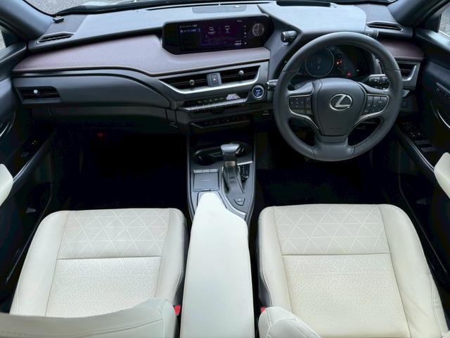 UX 250h VerL 衝突軽減/全周囲カメラ/レーダークルーズコントロール/コーナーセンサー/HUD/BSM/ハンドルヒーター/シートヒーター・エアコン/パワーシート/シートメモリ/ETC/Bluetooth/バックカメラ(67枚目)