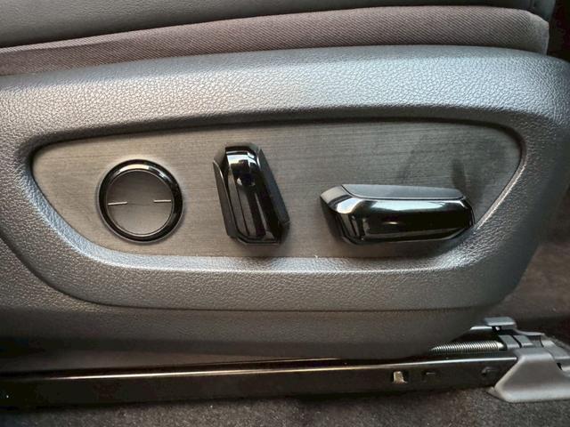 RX 500h Fスポーツパフォーマンス 現行/アドバンスドライブ/パノラマルーフ/マクレビ/全周囲カメラ/デジタルインナーミラー/HUD/BSM/衝突軽減/レーダークルーズ/コーナーセンサー/パワーバックドア/シートヒーター・エアコン(34枚目)