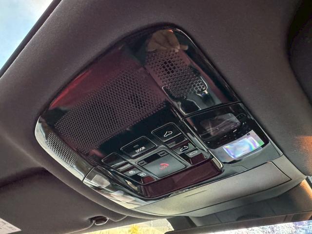 RX 500h Fスポーツパフォーマンス 現行/アドバンスドライブ/パノラマルーフ/マクレビ/全周囲カメラ/デジタルインナーミラー/HUD/BSM/衝突軽減/レーダークルーズ/コーナーセンサー/パワーバックドア/シートヒーター・エアコン(55枚目)