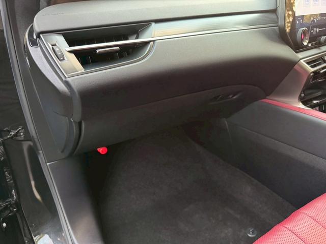 RX 500h Fスポーツパフォーマンス 現行/アドバンスドライブ/パノラマルーフ/マクレビ/全周囲カメラ/デジタルインナーミラー/HUD/BSM/衝突軽減/レーダークルーズ/コーナーセンサー/パワーバックドア/シートヒーター・エアコン(77枚目)