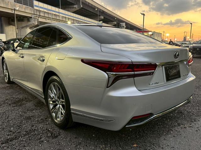 LS 500h エグゼクティブ /サンルーフ/マクレビ/BSM/HUD/デジタルインナーミラー/全周囲カメラ/衝突軽減/レーダークルーズ/レーンキープ/コーナーセンサー/パワーバックドア/シートヒータ・エアコン/パワーシート/ETC(27枚目)