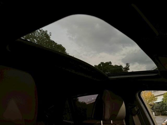 LS 500h エグゼクティブ /サンルーフ/マクレビ/BSM/HUD/デジタルインナーミラー/全周囲カメラ/衝突軽減/レーダークルーズ/レーンキープ/コーナーセンサー/パワーバックドア/シートヒータ・エアコン/パワーシート/ETC(40枚目)