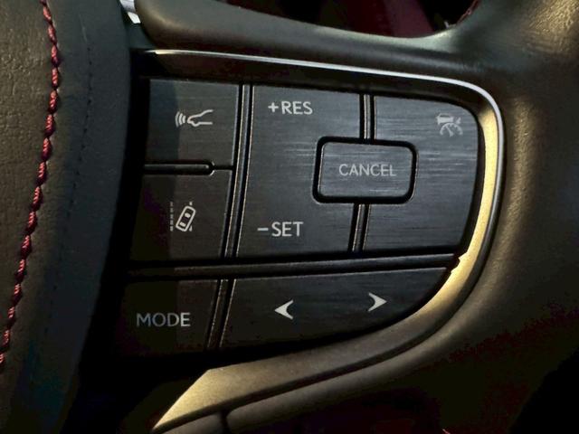 LS 500h エグゼクティブ /サンルーフ/マクレビ/BSM/HUD/デジタルインナーミラー/全周囲カメラ/衝突軽減/レーダークルーズ/レーンキープ/コーナーセンサー/パワーバックドア/シートヒータ・エアコン/パワーシート/ETC(42枚目)
