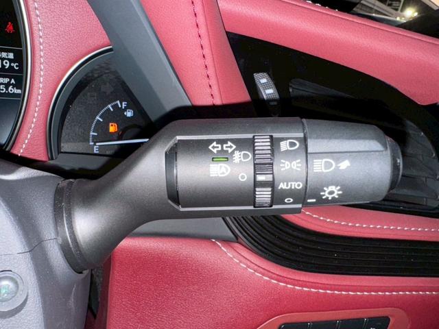 LS 500h エグゼクティブ /サンルーフ/マクレビ/BSM/HUD/デジタルインナーミラー/全周囲カメラ/衝突軽減/レーダークルーズ/レーンキープ/コーナーセンサー/パワーバックドア/シートヒータ・エアコン/パワーシート/ETC(47枚目)