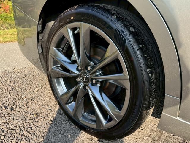 ES 300h Fスポーツ サンルーフ/衝突軽減/全周囲カメラ/レーダークルーズコントロール/コーナーセンサー/HUD/BSM/ハンドルヒーター/シートヒーター・エアコン/パワーシート/シートメモリ/ETC/Bluetooth(28枚目)