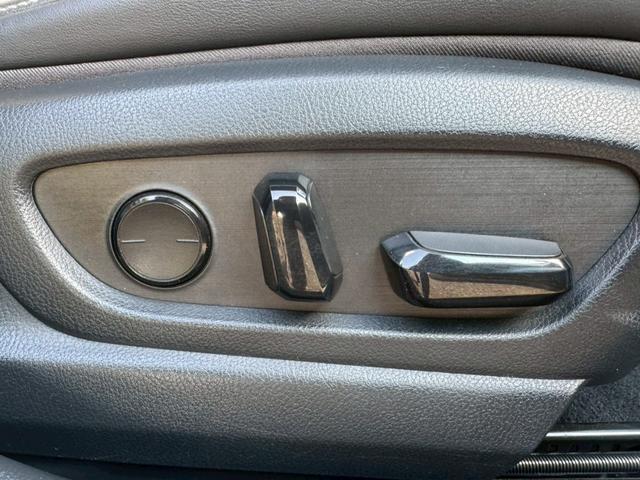 ES 300h Fスポーツ サンルーフ/衝突軽減/全周囲カメラ/レーダークルーズコントロール/コーナーセンサー/HUD/BSM/ハンドルヒーター/シートヒーター・エアコン/パワーシート/シートメモリ/ETC/Bluetooth(35枚目)