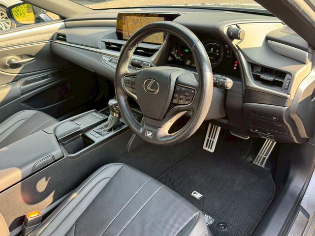 ES 300h Fスポーツ サンルーフ/衝突軽減/全周囲カメラ/レーダークルーズコントロール/コーナーセンサー/HUD/BSM/ハンドルヒーター/シートヒーター・エアコン/パワーシート/シートメモリ/ETC/Bluetooth(43枚目)