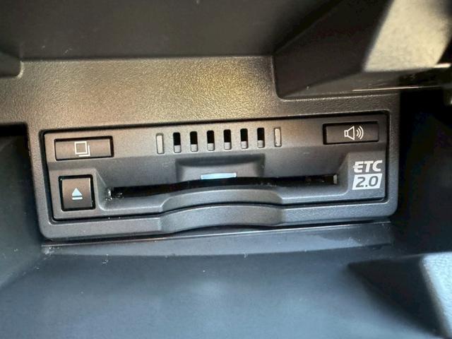 ES 300h Fスポーツ サンルーフ/衝突軽減/全周囲カメラ/レーダークルーズコントロール/コーナーセンサー/HUD/BSM/ハンドルヒーター/シートヒーター・エアコン/パワーシート/シートメモリ/ETC/Bluetooth(52枚目)