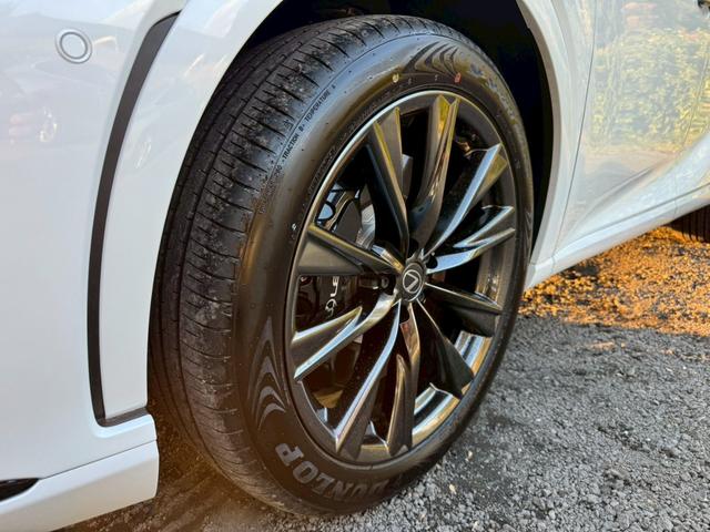 RX 500h Fスポーツパフォーマンス 現行/アドバンスドドライブ/サンルーフ/衝突軽減/全周囲カメラ/レーダークルーズコントロール/コーナーセンサー/BSM/ハンドルヒーター/電動リアゲート/シートヒーター・エアコン/パワーシート/ETC(8枚目)