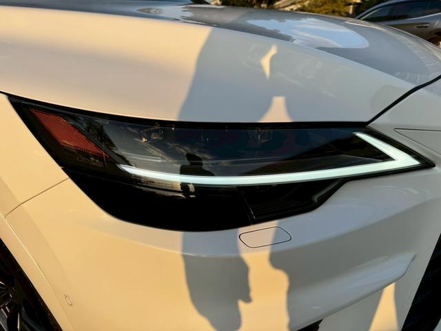 RX 500h Fスポーツパフォーマンス 現行/アドバンスドドライブ/サンルーフ/衝突軽減/全周囲カメラ/レーダークルーズコントロール/コーナーセンサー/BSM/ハンドルヒーター/電動リアゲート/シートヒーター・エアコン/パワーシート/ETC(13枚目)