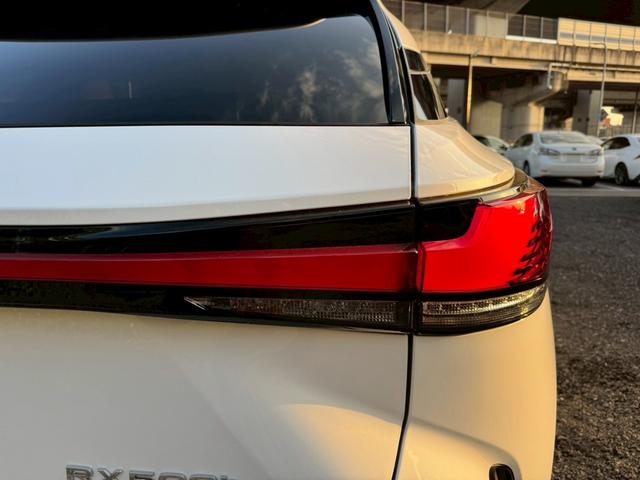 RX 500h Fスポーツパフォーマンス 現行/アドバンスドドライブ/サンルーフ/衝突軽減/全周囲カメラ/レーダークルーズコントロール/コーナーセンサー/BSM/ハンドルヒーター/電動リアゲート/シートヒーター・エアコン/パワーシート/ETC(20枚目)