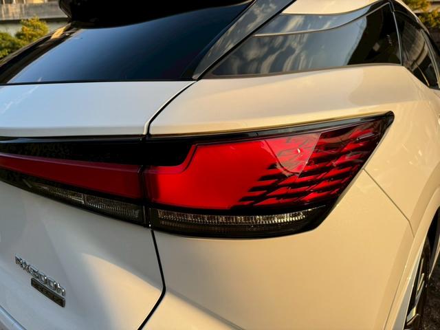 RX 500h Fスポーツパフォーマンス 現行/アドバンスドドライブ/サンルーフ/衝突軽減/全周囲カメラ/レーダークルーズコントロール/コーナーセンサー/BSM/ハンドルヒーター/電動リアゲート/シートヒーター・エアコン/パワーシート/ETC(25枚目)