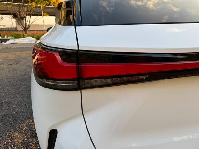 RX 500h Fスポーツパフォーマンス 現行/アドバンスドドライブ/サンルーフ/衝突軽減/全周囲カメラ/レーダークルーズコントロール/コーナーセンサー/BSM/ハンドルヒーター/電動リアゲート/シートヒーター・エアコン/パワーシート/ETC(27枚目)