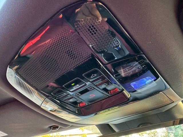 RX 500h Fスポーツパフォーマンス 現行/アドバンスドドライブ/サンルーフ/衝突軽減/全周囲カメラ/レーダークルーズコントロール/コーナーセンサー/BSM/ハンドルヒーター/電動リアゲート/シートヒーター・エアコン/パワーシート/ETC(56枚目)