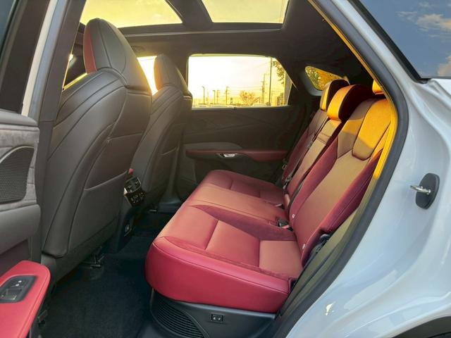 RX 500h Fスポーツパフォーマンス 現行/アドバンスドドライブ/サンルーフ/衝突軽減/全周囲カメラ/レーダークルーズコントロール/コーナーセンサー/BSM/ハンドルヒーター/電動リアゲート/シートヒーター・エアコン/パワーシート/ETC(71枚目)