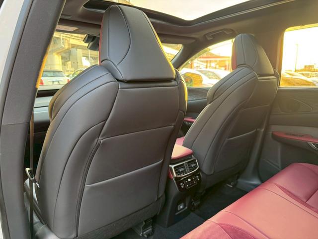 RX 500h Fスポーツパフォーマンス 現行/アドバンスドドライブ/サンルーフ/衝突軽減/全周囲カメラ/レーダークルーズコントロール/コーナーセンサー/BSM/ハンドルヒーター/電動リアゲート/シートヒーター・エアコン/パワーシート/ETC(74枚目)