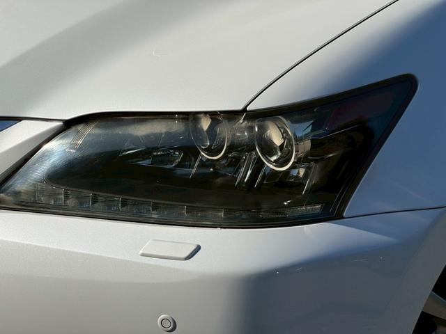 GS 250 Ipkg /後期Fグリル仕様/サンルーフ/クルーズコントロール/コーナーセンサー/シートヒータ・エアコン/電動格納ミラー/パワーシート/シートメモリ/LEDヘッドライト/ETC/バックカメラ/Bluetooth(4枚目)