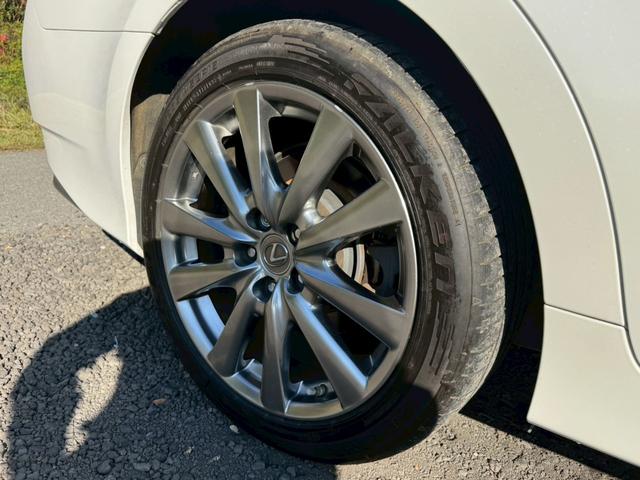GS 250 Ipkg /後期Fグリル仕様/サンルーフ/クルーズコントロール/コーナーセンサー/シートヒータ・エアコン/電動格納ミラー/パワーシート/シートメモリ/LEDヘッドライト/ETC/バックカメラ/Bluetooth(20枚目)