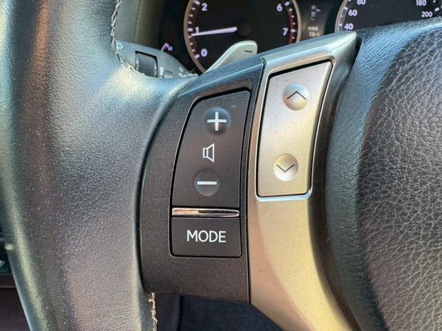 GS 250 Ipkg /後期Fグリル仕様/サンルーフ/クルーズコントロール/コーナーセンサー/シートヒータ・エアコン/電動格納ミラー/パワーシート/シートメモリ/LEDヘッドライト/ETC/バックカメラ/Bluetooth(33枚目)