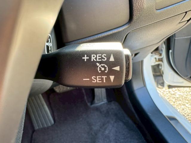 GS 250 Ipkg /後期Fグリル仕様/サンルーフ/クルーズコントロール/コーナーセンサー/シートヒータ・エアコン/電動格納ミラー/パワーシート/シートメモリ/LEDヘッドライト/ETC/バックカメラ/Bluetooth(41枚目)