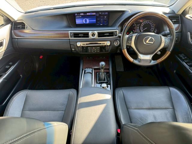 GS 250 Ipkg /後期Fグリル仕様/サンルーフ/クルーズコントロール/コーナーセンサー/シートヒータ・エアコン/電動格納ミラー/パワーシート/シートメモリ/LEDヘッドライト/ETC/バックカメラ/Bluetooth(58枚目)