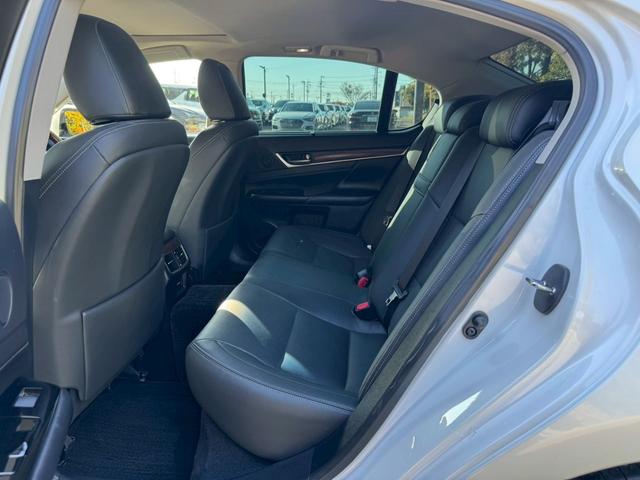 GS 250 Ipkg /後期Fグリル仕様/サンルーフ/クルーズコントロール/コーナーセンサー/シートヒータ・エアコン/電動格納ミラー/パワーシート/シートメモリ/LEDヘッドライト/ETC/バックカメラ/Bluetooth(60枚目)