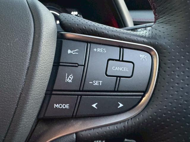 UX 250h Fスポーツ 衝突軽減/全周囲カメラ/レーダークルーズコントロール/コーナーセンサー/HUD/BSM/ハンドルヒーター/シートヒーター・エアコン/パワーシート/シートメモリ/ETC/Bluetooth/バックカメラ(37枚目)