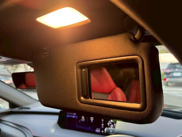 UX 250h Fスポーツ 衝突軽減/全周囲カメラ/レーダークルーズコントロール/コーナーセンサー/HUD/BSM/ハンドルヒーター/シートヒーター・エアコン/パワーシート/シートメモリ/ETC/Bluetooth/バックカメラ(60枚目)