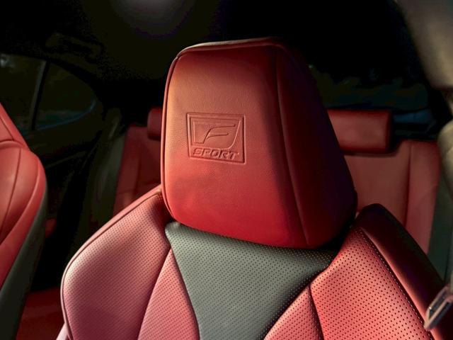 UX 250h Fスポーツ 衝突軽減/全周囲カメラ/レーダークルーズコントロール/コーナーセンサー/HUD/BSM/ハンドルヒーター/シートヒーター・エアコン/パワーシート/シートメモリ/ETC/Bluetooth/バックカメラ(77枚目)