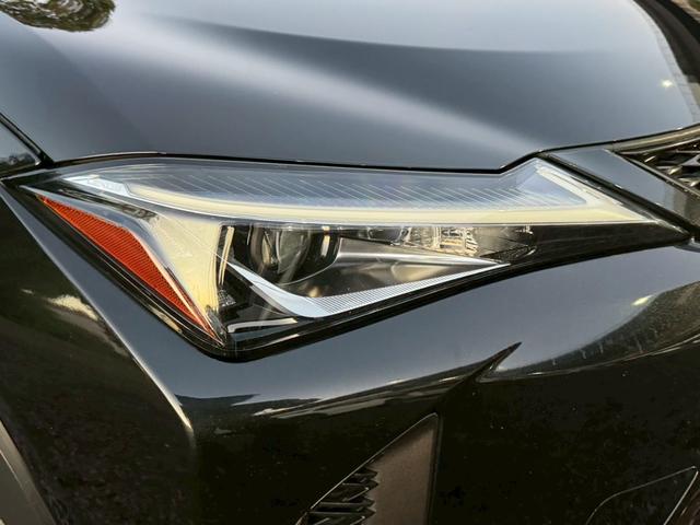 UX 250h Fスポーツ 衝突軽減/全周囲カメラ/レーダークルーズコントロール/コーナーセンサー/HUD/BSM/ハンドルヒーター/シートヒーター・エアコン/パワーシート/シートメモリ/ETC/Bluetooth/バックカメラ(15枚目)