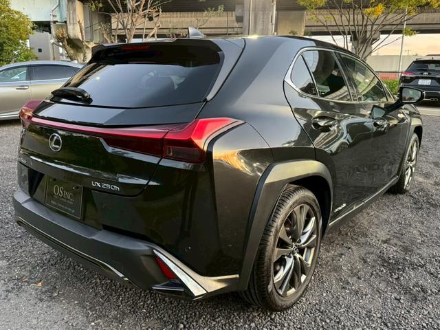 UX 250h Fスポーツ 衝突軽減/全周囲カメラ/レーダークルーズコントロール/コーナーセンサー/HUD/BSM/ハンドルヒーター/シートヒーター・エアコン/パワーシート/シートメモリ/ETC/Bluetooth/バックカメラ(23枚目)