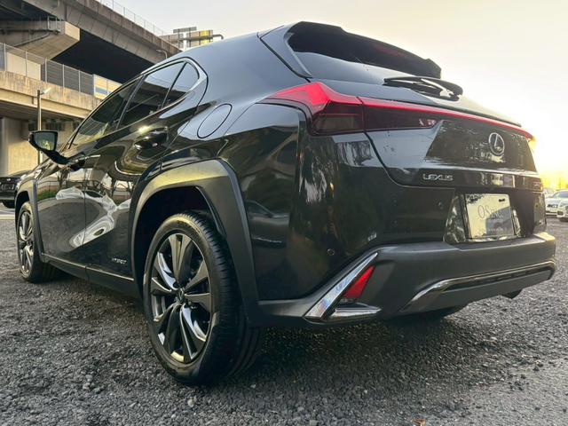 UX 250h Fスポーツ 衝突軽減/全周囲カメラ/レーダークルーズコントロール/コーナーセンサー/HUD/BSM/ハンドルヒーター/シートヒーター・エアコン/パワーシート/シートメモリ/ETC/Bluetooth/バックカメラ(29枚目)