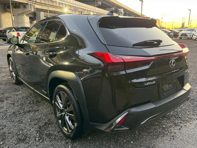 UX 250h Fスポーツ 衝突軽減/全周囲カメラ/レーダークルーズコントロール/コーナーセンサー/HUD/BSM/ハンドルヒーター/シートヒーター・エアコン/パワーシート/シートメモリ/ETC/Bluetooth/バックカメラ(30枚目)