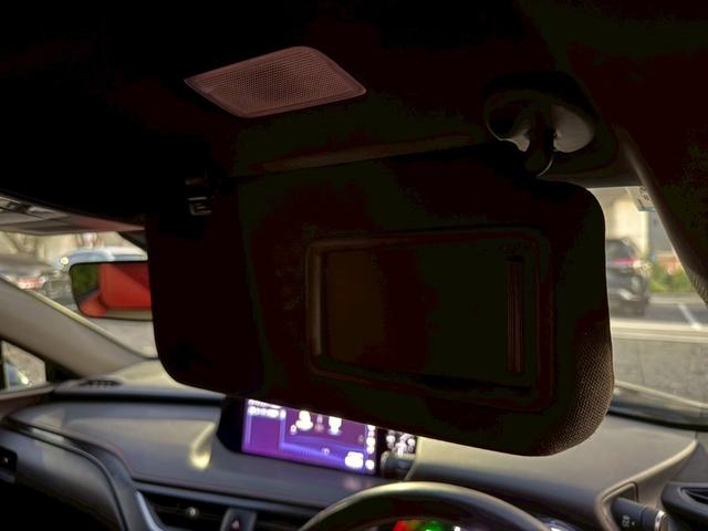 UX 250h Fスポーツ 衝突軽減/全周囲カメラ/レーダークルーズコントロール/コーナーセンサー/HUD/BSM/ハンドルヒーター/シートヒーター・エアコン/パワーシート/シートメモリ/ETC/Bluetooth/バックカメラ(56枚目)