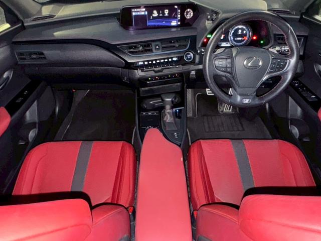 UX 250h Fスポーツ 衝突軽減/全周囲カメラ/レーダークルーズコントロール/コーナーセンサー/HUD/BSM/ハンドルヒーター/シートヒーター・エアコン/パワーシート/シートメモリ/ETC/Bluetooth/バックカメラ(66枚目)