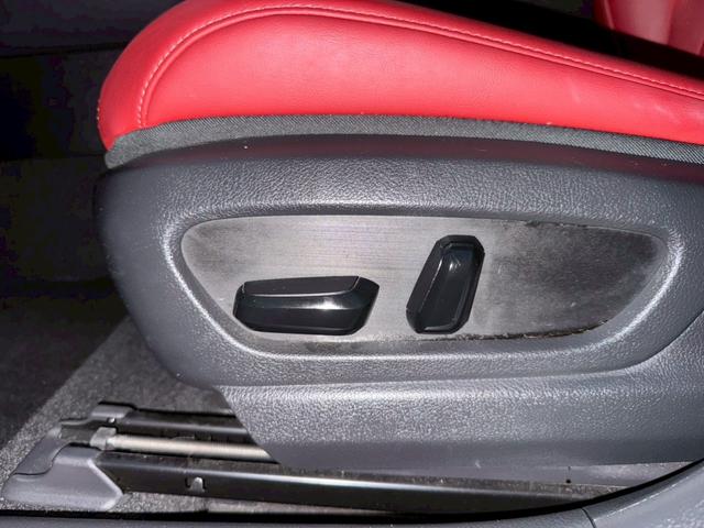 UX 250h Fスポーツ 衝突軽減/全周囲カメラ/レーダークルーズコントロール/コーナーセンサー/HUD/BSM/ハンドルヒーター/シートヒーター・エアコン/パワーシート/シートメモリ/ETC/Bluetooth/バックカメラ(75枚目)