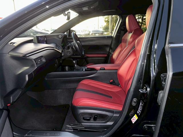 UX 250h Fスポーツ 衝突軽減/全周囲カメラ/レーダークルーズコントロール/コーナーセンサー/HUD/BSM/ハンドルヒーター/シートヒーター・エアコン/パワーシート/シートメモリ/ETC/Bluetooth/バックカメラ(76枚目)