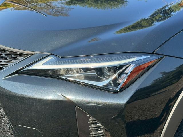 UX 250h Fスポーツ 衝突軽減/レーダークルーズコントロール/コーナーセンサー/ハンドルヒーター/シートヒーター/パワーシート/シートメモリ/ETC/Bluetooth/バックカメラ/プッシュスタート/電動格納ミラー(7枚目)