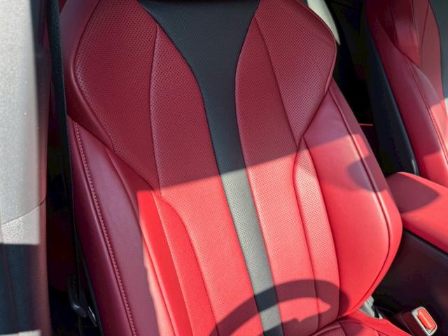 UX 250h Fスポーツ 衝突軽減/レーダークルーズコントロール/コーナーセンサー/ハンドルヒーター/シートヒーター/パワーシート/シートメモリ/ETC/Bluetooth/バックカメラ/プッシュスタート/電動格納ミラー(36枚目)